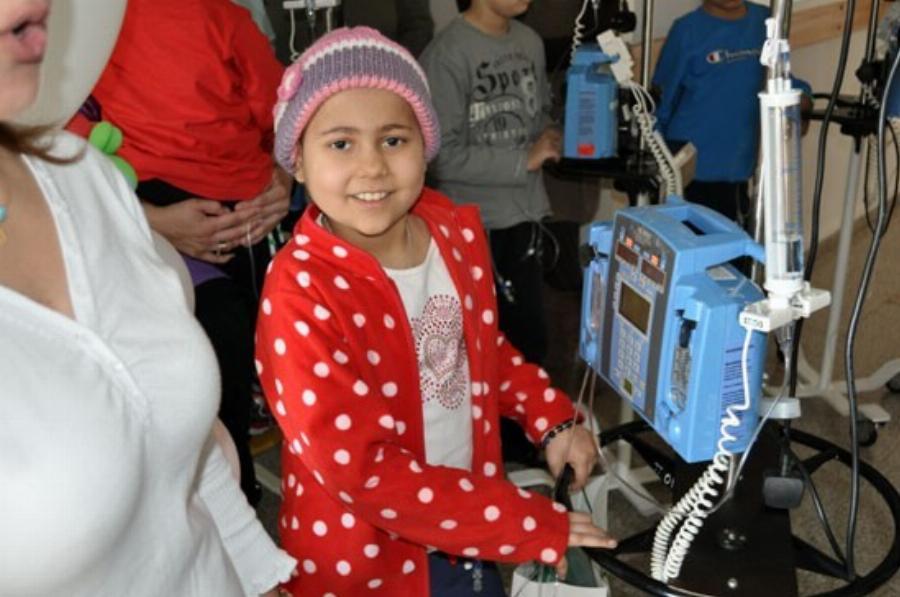 Δάκρυσε και ο Θεός: Η Ελένη Θωμά νίκησε τον παιδικό καρκίνο και αποκαλύπτει τη διαδρομή από τα δάκρυα στα χαμόγελα