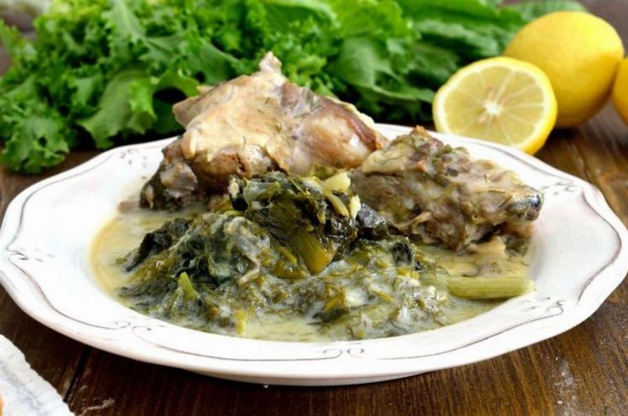 Θα γλείφετε τα δάχτυλά σας: Η συνταγή της γιαγιάς για λαχταριστό αρνάκι φρικασέ