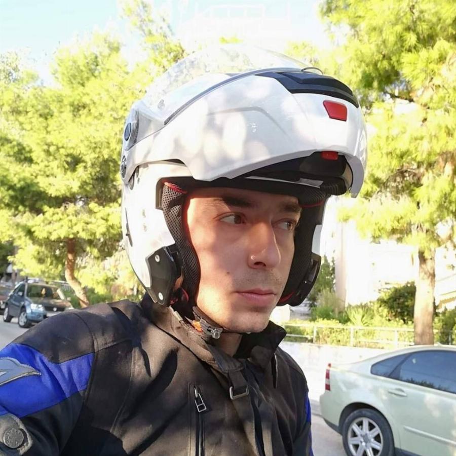 Πατέρας 9χρονου και εθνικιστής: Αυτός είναι ο 39χρονος βιαστής της 12χρονης στον Κολωνό που συνελήφθη