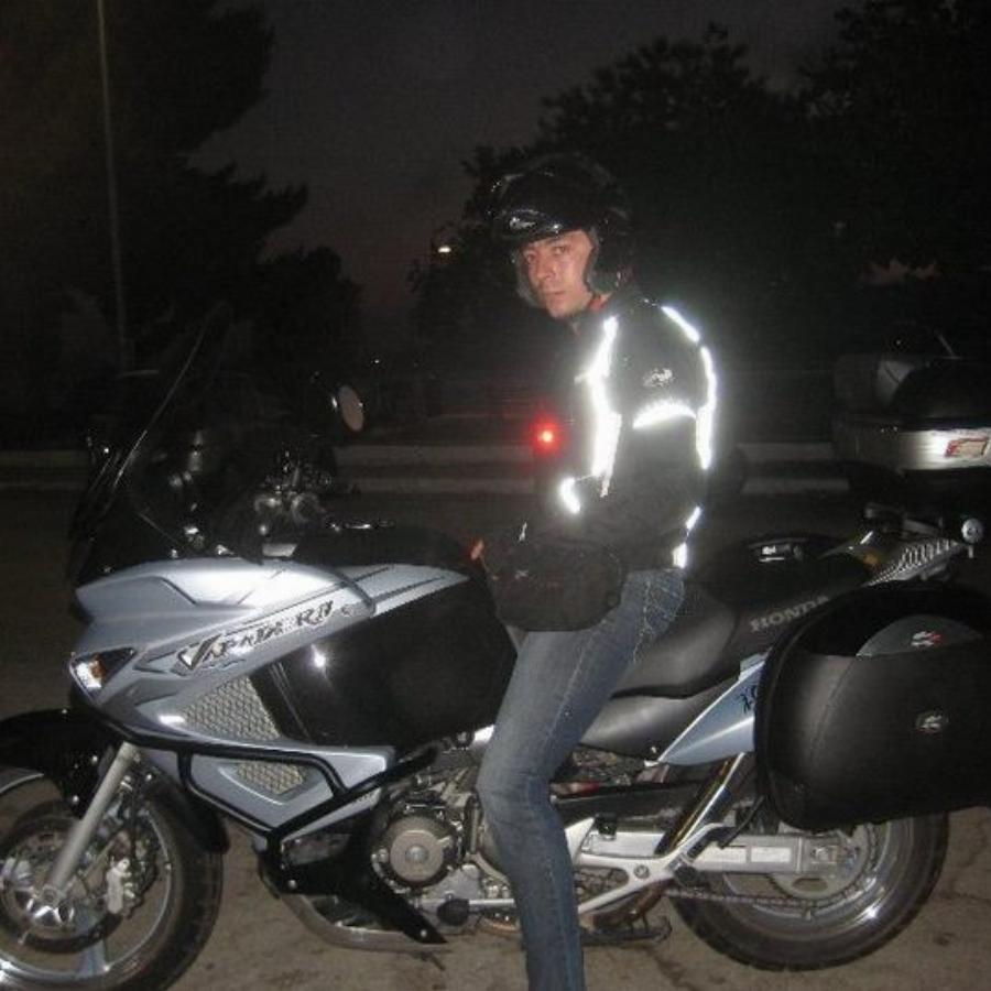 Πατέρας 9χρονου και εθνικιστής: Αυτός είναι ο 39χρονος βιαστής της 12χρονης στον Κολωνό που συνελήφθη