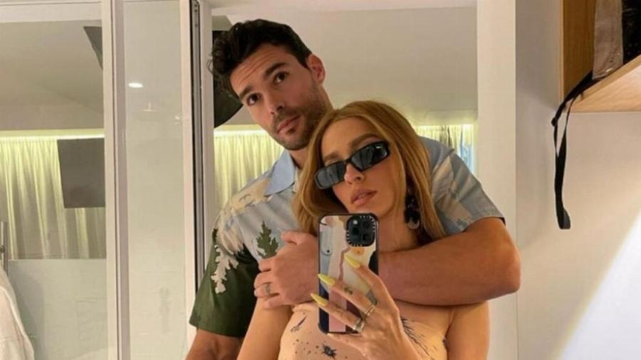 Στον έκτο μήνα της εγκυμοσύνης της η Ελένη Φουρέιρα: Το φύλο του μωρού που περιμένει με τον Αλμπέρτο Μποτία