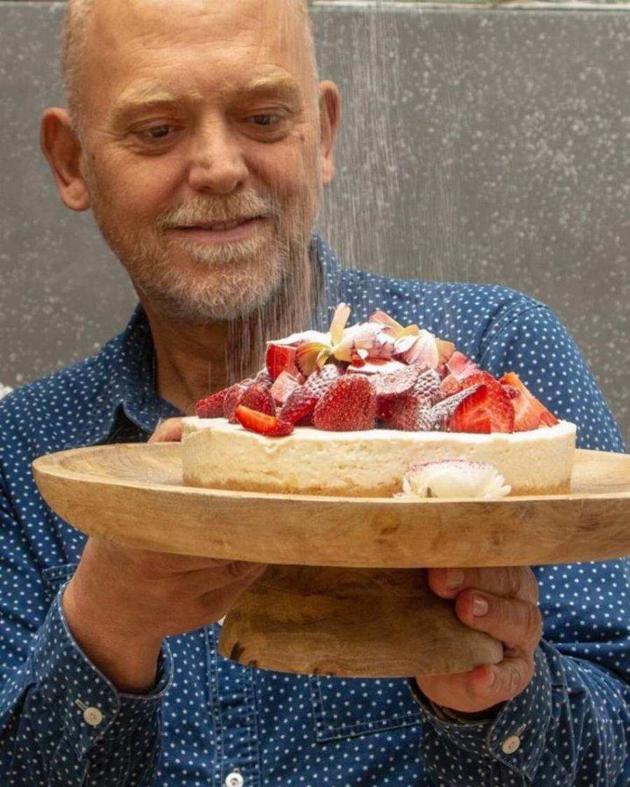 Ο Στέλιος Παρλιάρος αποκαλύπτει για Φώτη Σεργουλόπουλο: «Το παιδί θα παντρευτεί και θα θεωρούν ότι είναι δικό μου»