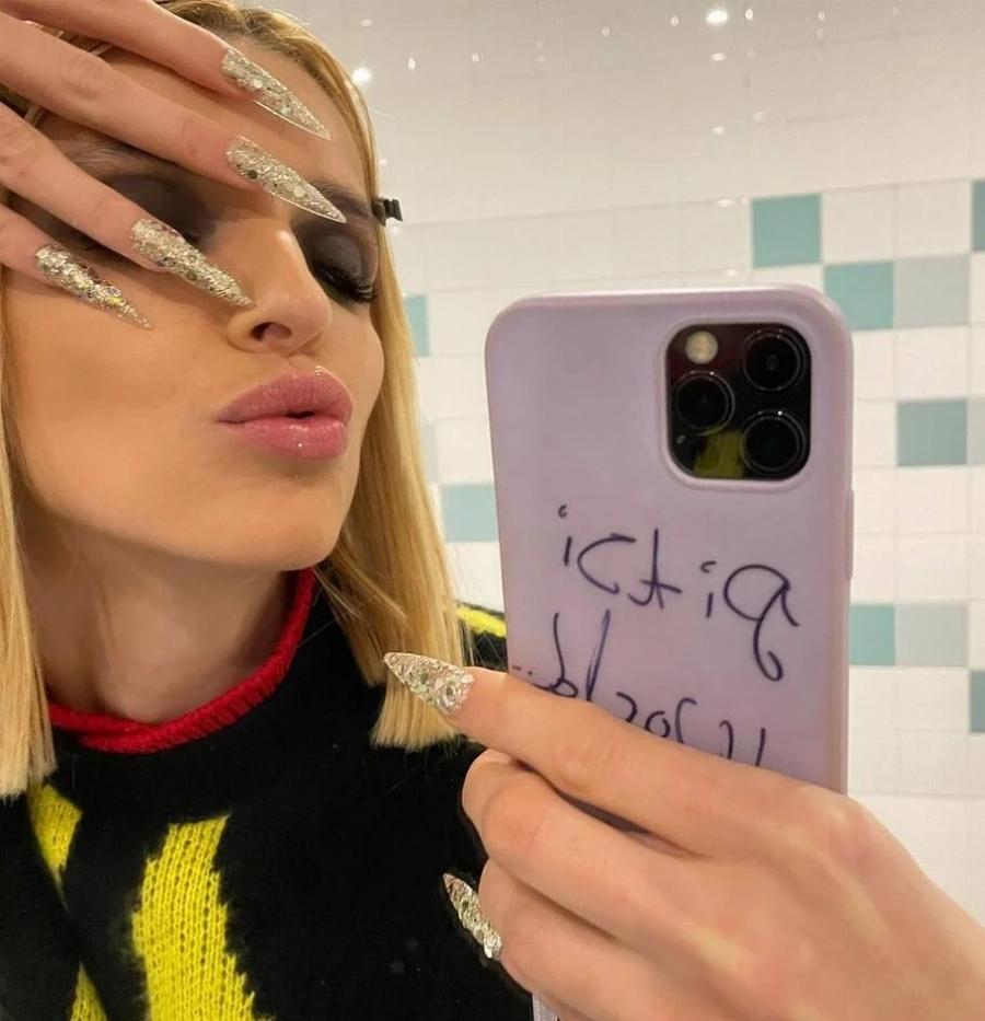 Απίστευτη η ομοιότητα με τη Βίκυ Καγιά: 3 χρόνια μετά το GNTM, η Ίλντα Κρόνι, άλλαξε ολοκληρωτικά