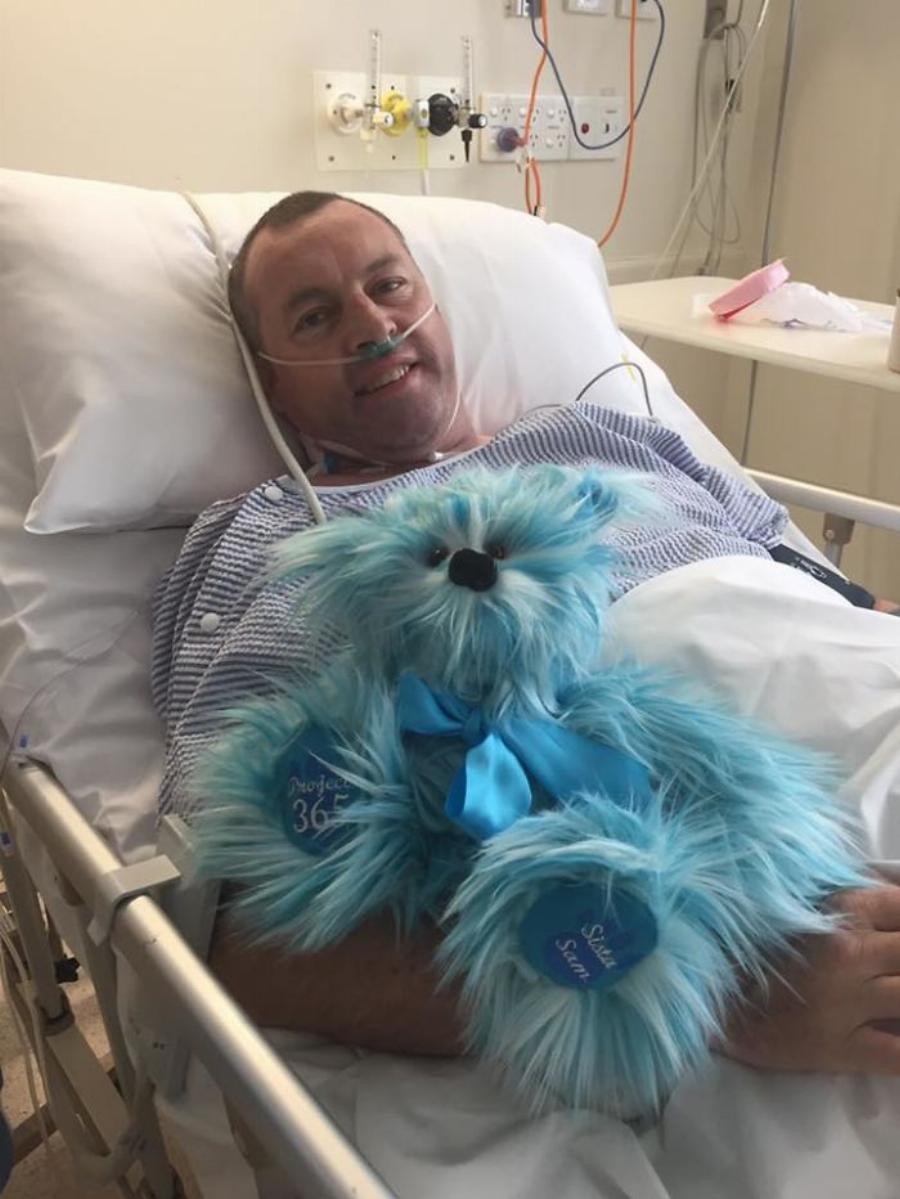 12χρονος συγκινεί: Το παιδί που έμαθε να ράβει λούτρινα παιχνίδια για να τα δώσει σε άρρωστα παιδιά