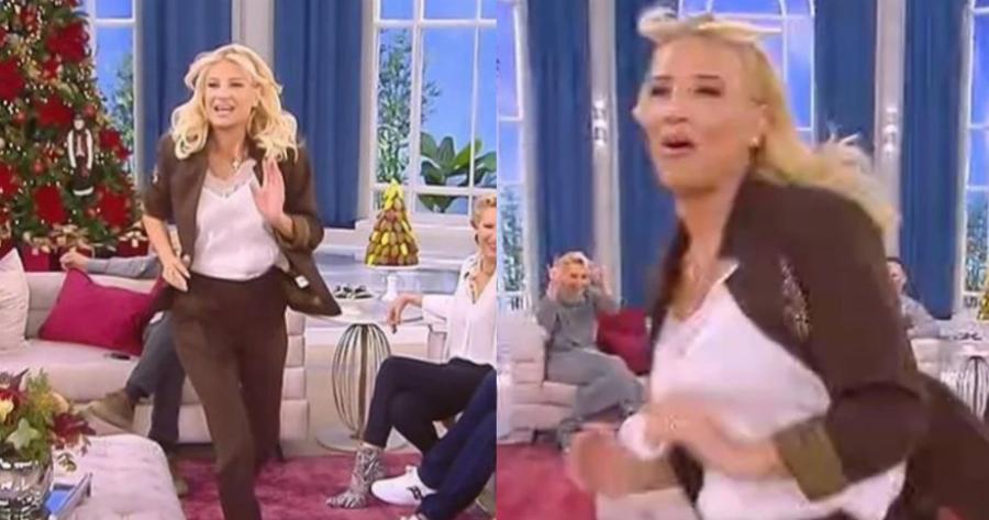 Άρον – άρον έφυγε η Φαίη Σκορδά: «Γιώργο, είσαι έτοιμος;» – Έβγαλε το ακουστικό και βγήκε έξω από το πλατό της εκπομπής