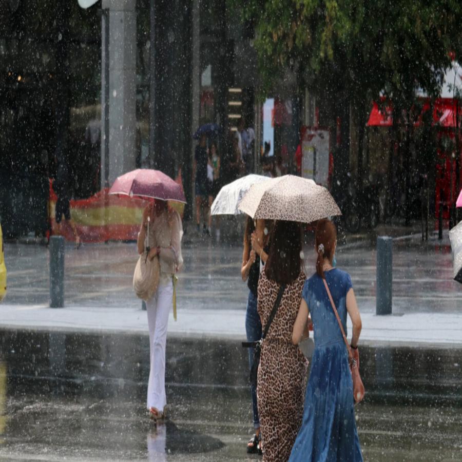 Προειδοποίηση από Αρναούτογλου: Αλλάζει ο καιρός με πτώση θερμοκρασίας, βροχές και καταιγίδες