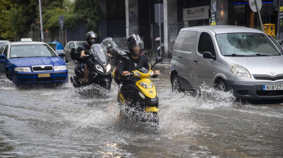 Δεν έχει τελειώσει η κακοκαιρία «EVA»: Τι έρχεται στην Αττική