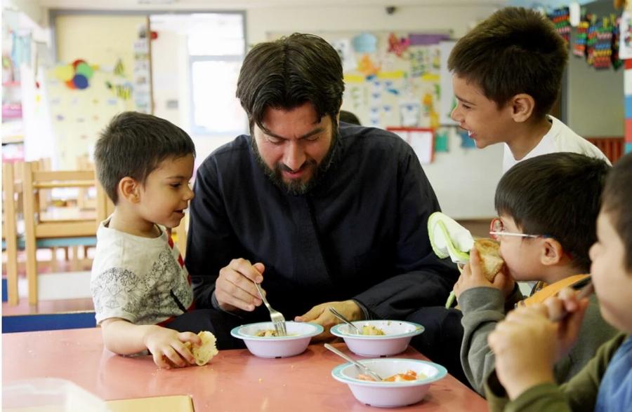 Καυγάς στην Κιβωτό του Κόσμου: Γονείς από τη Συρία εισέβαλαν στη δομή ζητώντας τα παιδιά τους πίσω