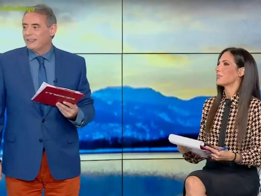 «Συγγνώμη, θα βγάλω την εκπομπή στο σκαμπό»: Επέστρεψε στην εκπομπή η Ανθή Βούλγαρη, μετά την ξαφνική περιπέτεια υγείας