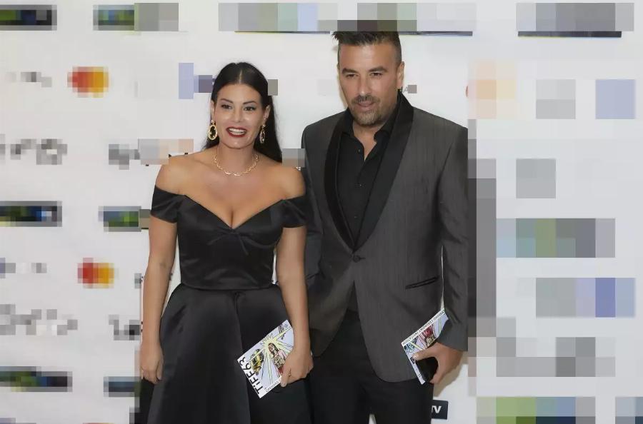 Το ομορφότερο ζευγάρι της Ελλάδας: Έλαμψαν σε ταξίδι αστραπή εκτός Αθηνών