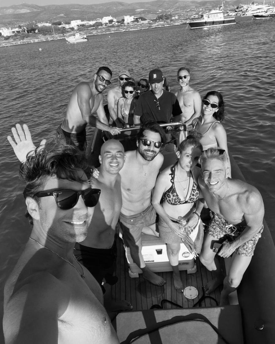 Σε σκάφος με θέα το νησί: Η πρώτη κοινή φωτογραφία της Μελίνας Νικολαΐδη με τον 34χρονο γυμναστή σύντροφό της