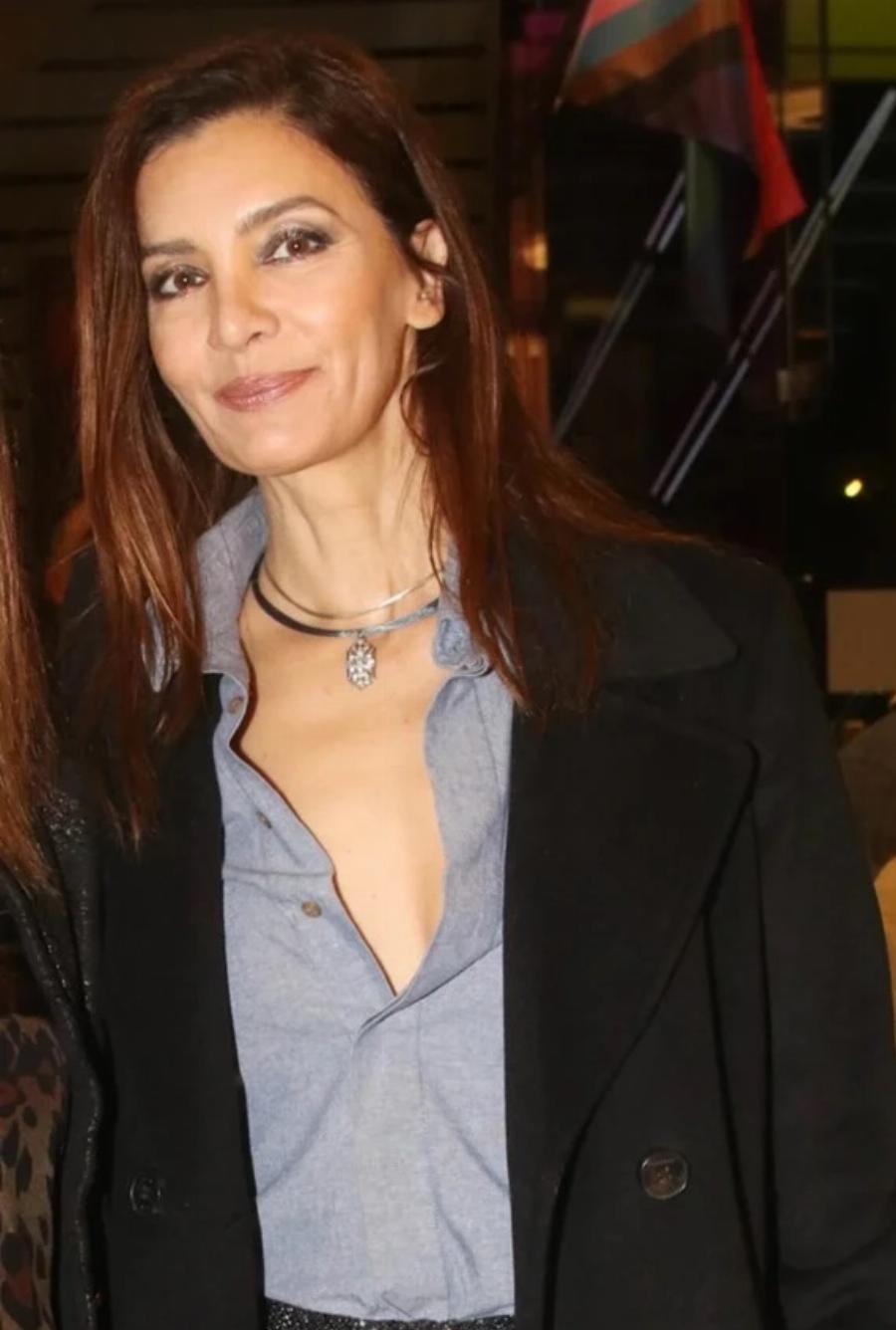 Έκλεψε τις εντυπώσεις: Η Κατερίνα Λέχου έκανε μία εντυπωσιακή εμφάνισι με μίνι φούστα και μαύρο καλσόν