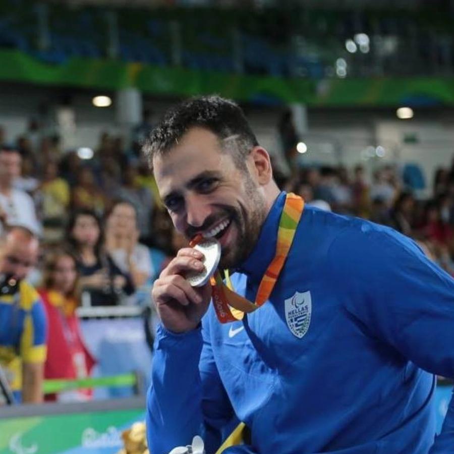 Συγκινεί ο Παραολυμπιονίκης Πάνος Τριανταφύλλου: «Οι γιατροί μού είπαν: “Γίνονται και θαύματα”»