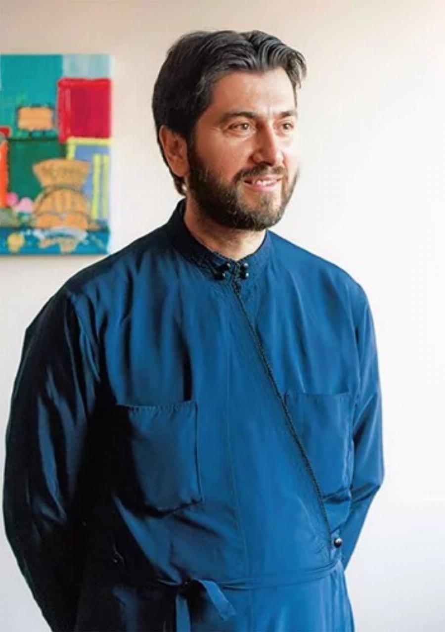 «Λέει ψέματα ο 19χρονος, τον ξέρω»: Πρώην φιλοξενούμενος της «Κιβωτού του Κόσμου» στέκεται στο πλευρό του πατέρα Αντώνιου