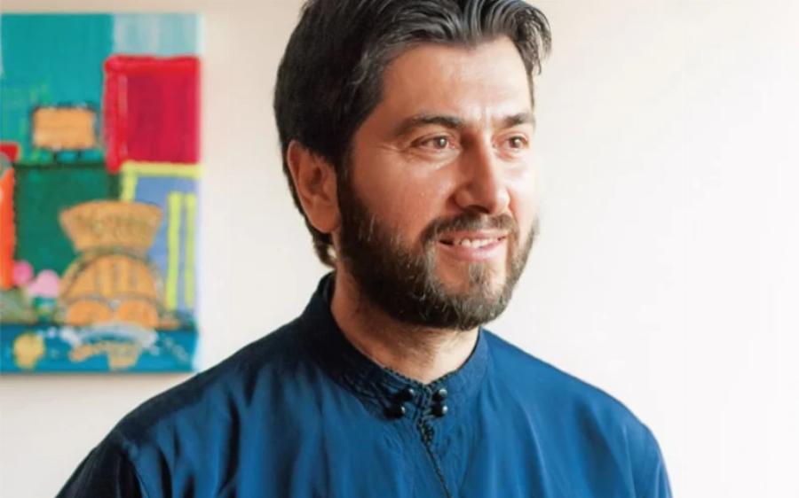 «Πέφτω να κοιμηθώ και σκέφτομαι συνέχεια τον πατερ Αντώνιο. Κάνω προσευχή και εύχομαι να μπορέσει να αντέξει αυτό το διασυρμό»