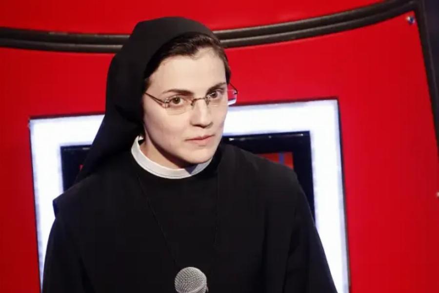 Η καλόγρια που νίκησε στο The Voice: Σήμερα είναι 34 χρονών πέταξε τα ράσα και μεταμορφώθηκε