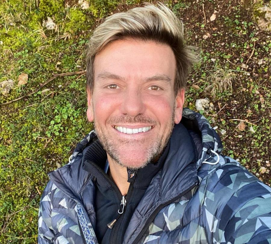 Κόλπα και τρικ για τα Χριστούγεννα 2022: Ο Σπύρος Σούλης δίνει τις πιο χρήσιμες και απλές συμβουλές για τον ωραιότερο στολισμό δέντρου