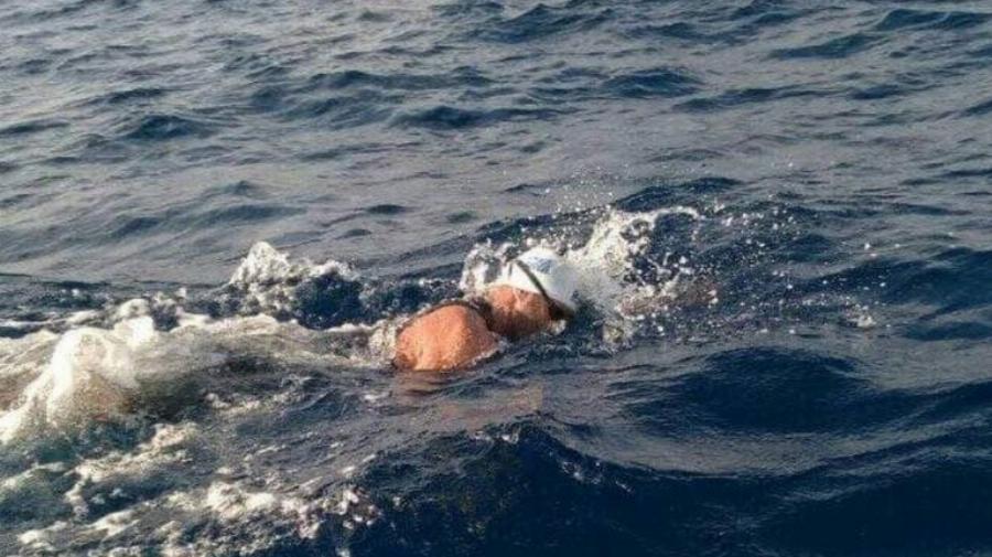 Κολύμπησε από τη Ρόδο ως τη Σύμη: Εκπλήρωσε το τάμα του ο Παραολυμπιονίκης Χαράλαμπος Ταϊγανίδης