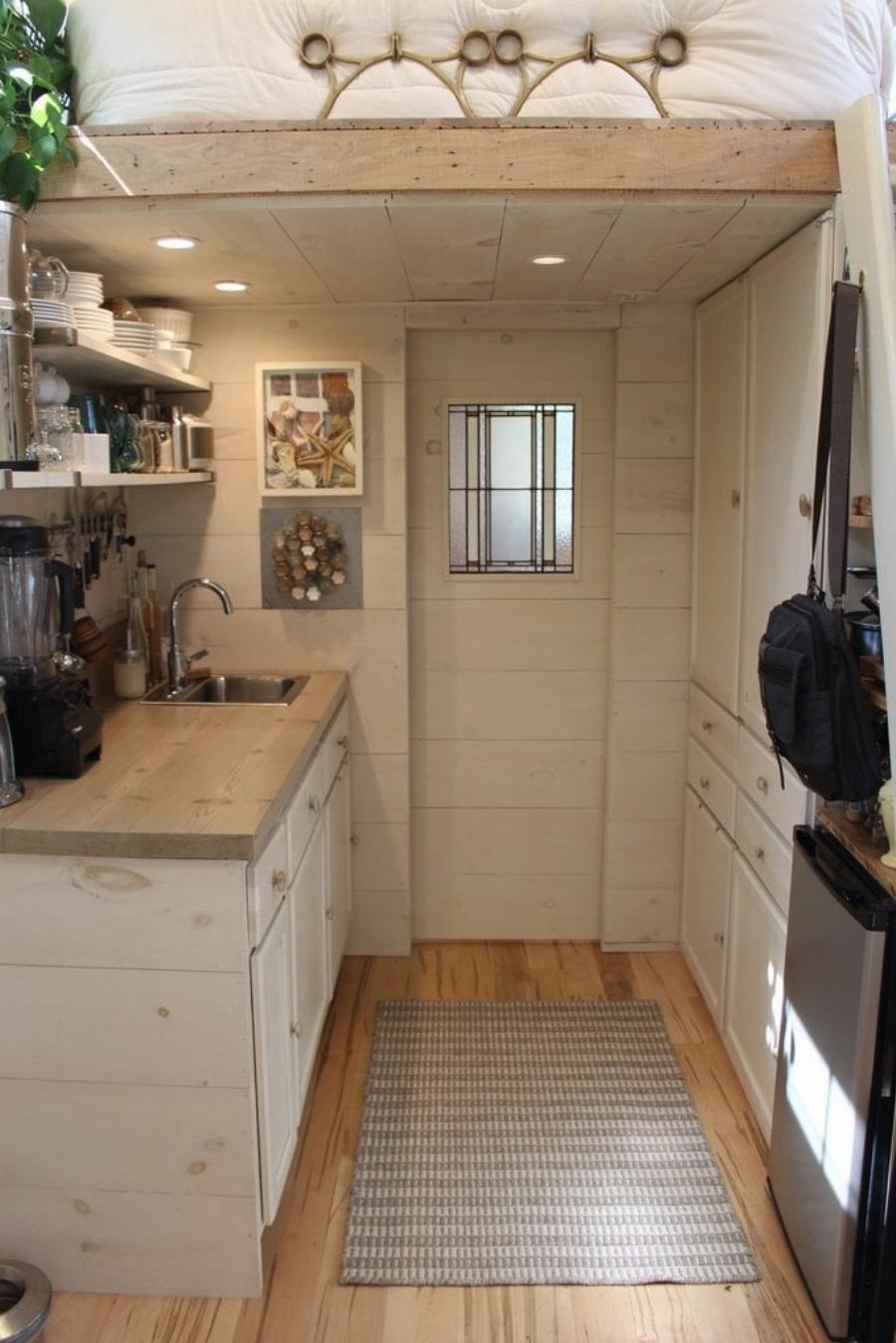 Ασύλληπτα μικρό και το μεταφέρεις όπου θες: Κοιμίζει 4 άτομα και το εσωτερικό του είναι άνετο και πολυτελές