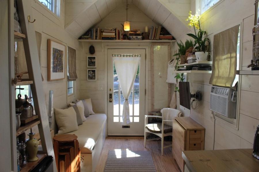 Ασύλληπτα μικρό και το μεταφέρεις όπου θες: Κοιμίζει 4 άτομα και το εσωτερικό του είναι άνετο και πολυτελές