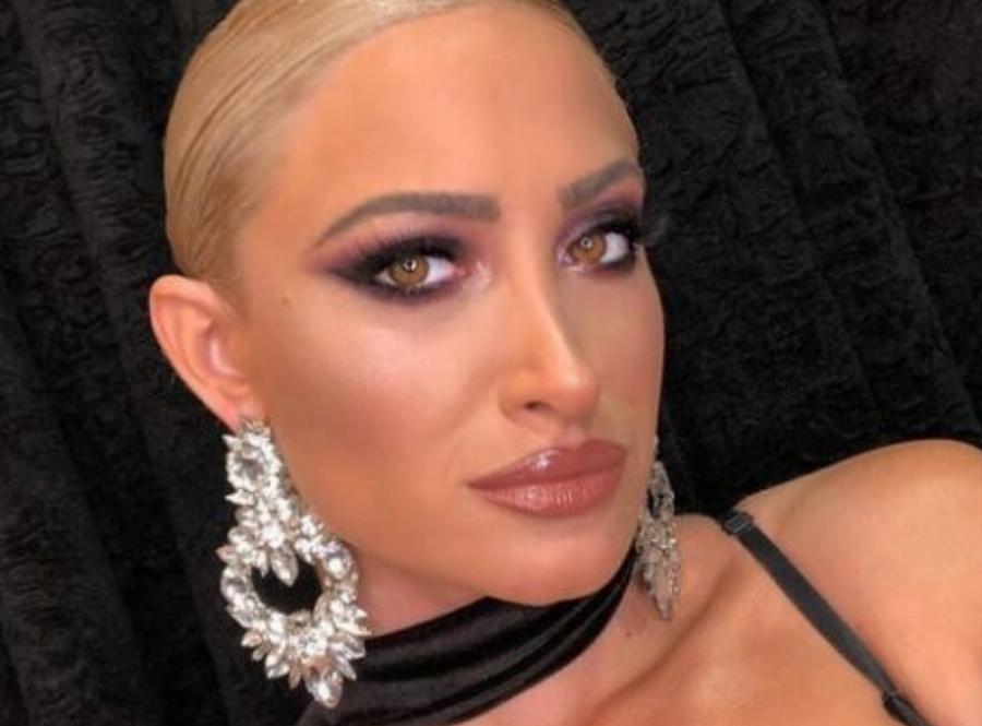 Άγριο «κράξιμο» στην Ιωάννα Τούνη: Τα αρνητικά σχόλια επειδή πήγε στα μπουζούκια και η απάντηση της