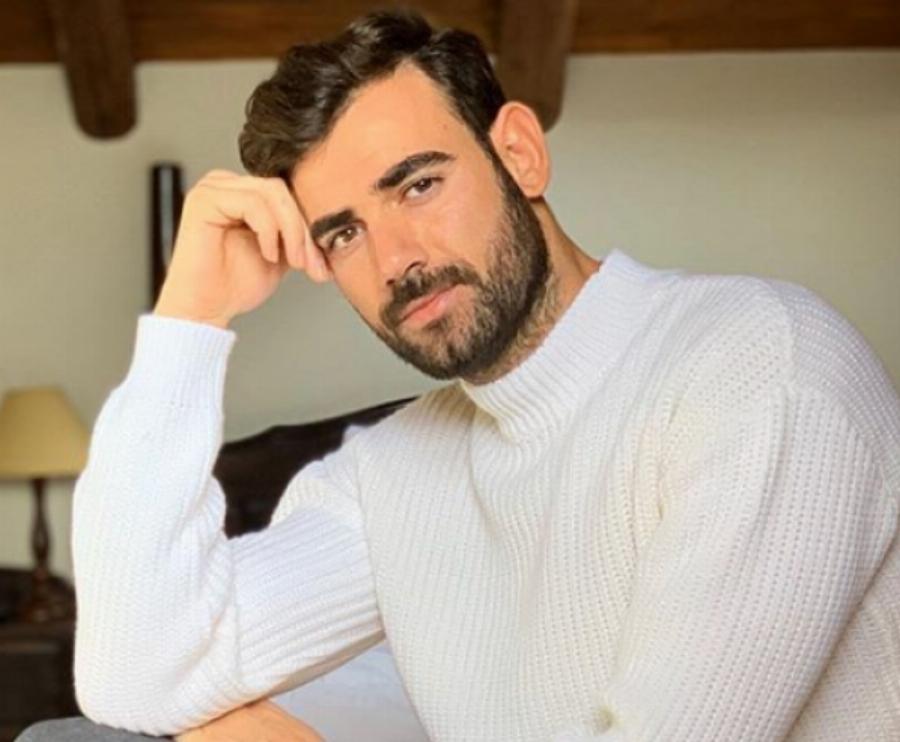 Νίκος Πολυδερόπουλος: «Έχω 3 αδέλφια. Την μητέρα μας την είχαμε βασίλισσα γιατί έτσι μας έμαθε ο πατέρας μας»