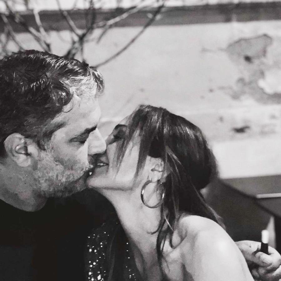 «Χριστέ μου, πόσο όμορφος άντρας είναι αυτός»: Η δημόσια εξομολόγηση της Δέσποινας Βανδή για τον Βασίλη Μπισμπίκη