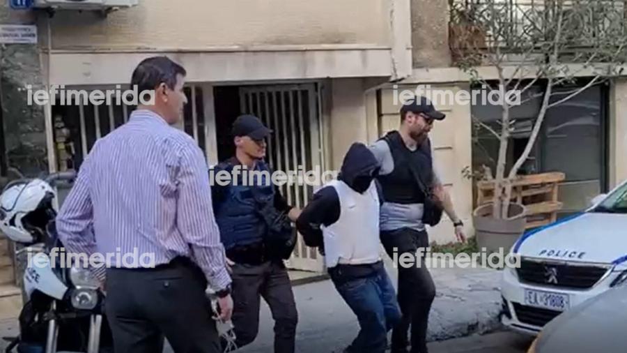 Παλαιό Φάληρο: Ο αδερφός του 45χρονου καταγγέλει, «τον έχουν σπάσει στο ξύλο»