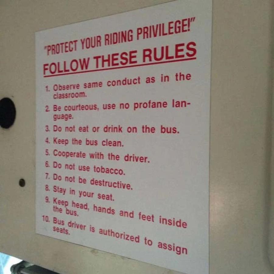 Παλιό λεωφορείο με κόστος 1.000€ μεταμορφώθηκε σε… σπίτι: Δείτε το υπέροχο εσωτερικό του και την όμορφη διακόσμηση