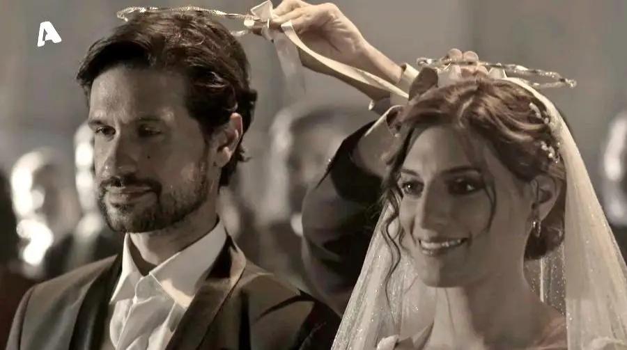 Αστέρης και Αργυρώ παντρεύονται; Η εικόνα που δίχασε τους θαυμαστές της σειράς και τους άφησε σε αναμμένα κάρβουνα