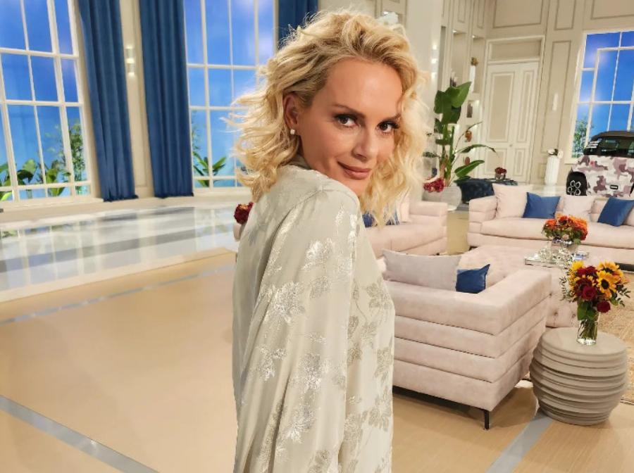 Χαμός στον «αέρα»: Δημήτρης Σκαρμούτσος σε Έλενα Χριστοπούλου – «Κοριτσάκι; Ρούφα το, εντάξει;»