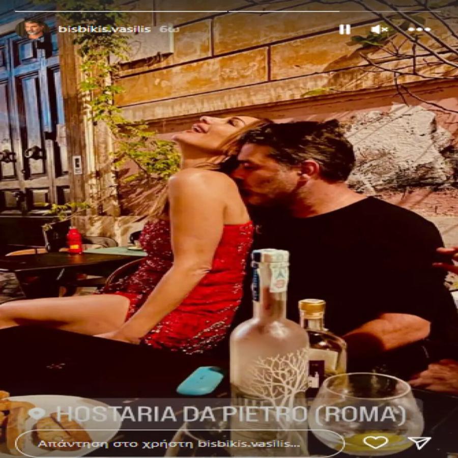 Δέσποινα Βανδή για Βασίλη Μπισμπίκη: «Όταν τον είδα είπα “Χριστέ μου, πόσο όμορφος άντρας είναι αυτός”»