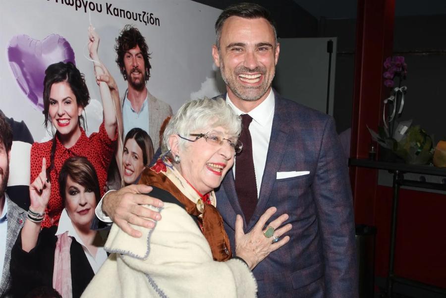 Η Έφη Παπαθεοδώρου εξομολογείται: Η αδικία που ένιωσε και η αποκάλυψη για τον ρόλο της «Θεοπούλα» στο «Παρά πέντε»