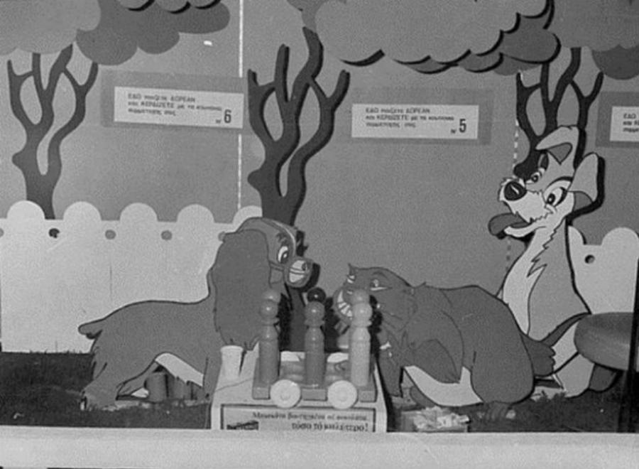 Χριστουγεννιάτικο άρωμα ρετρό: Όμορφες εορταστικές αναμνήσεις από το θρυλικό πολυκατάστημα «Μινιόν»