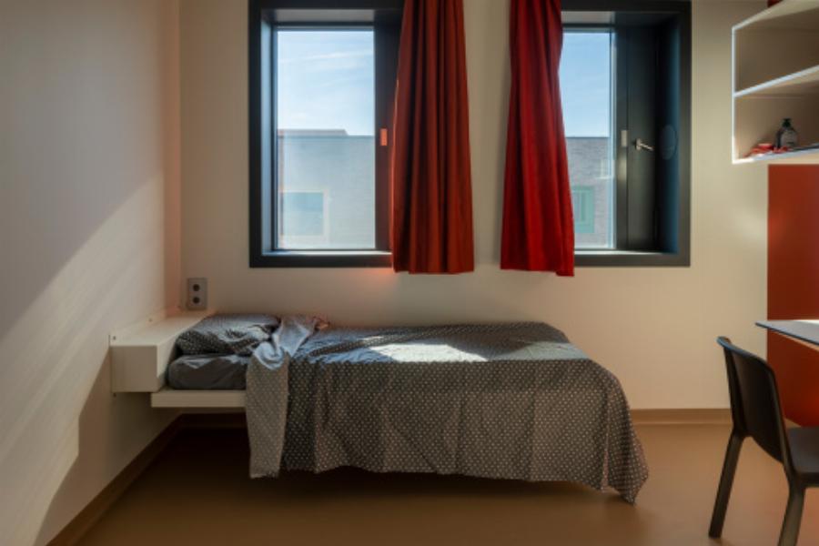 Σαν μπουτίκ με γραφείο, tv και όλες τις ανέσεις: Σε αυτή την πρωτοποριακή φυλακή κρατείται η Εύα Καϊλή