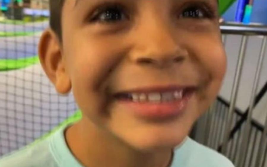 Το όνειρο ενός 6χρονου παιδιού είναι να τον υιοθετήσουν: «Καθαρίζω το δωμάτιό μου και πλένω τα πιάτα»