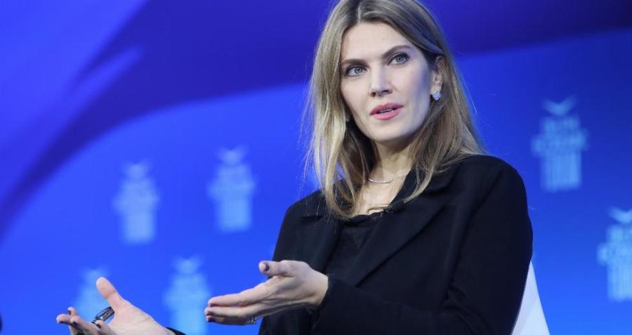 Νέα εξέλιξη στην υπόθεση δωροδοκίας της Εύας Καϊλή: Με τσάντα γεμάτη χρήματα βρέθηκε και ο πατέρας της