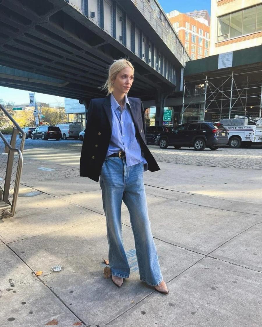 Χάος με την εμφάνιση της Σοφίας Καρβέλα: Η συλλογή της κόρης της Άννας Βίσση από τζιν που κερδίζει τις εντυπώσεις