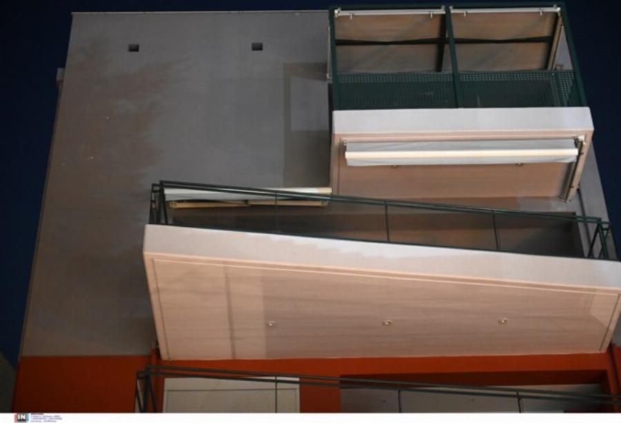 «Έχω κλειδωθεί στο σπίτι»: Τα τελευταία λόγια του 16χρονου στο 112 πριν βάλει τέλος στη ζωή του