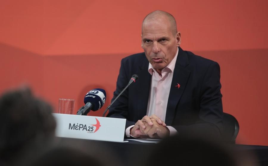 Γιάννης Βαρουφάκης: «Να καταργηθεί η στρατιωτική θητεία ολοκληρωτικά»