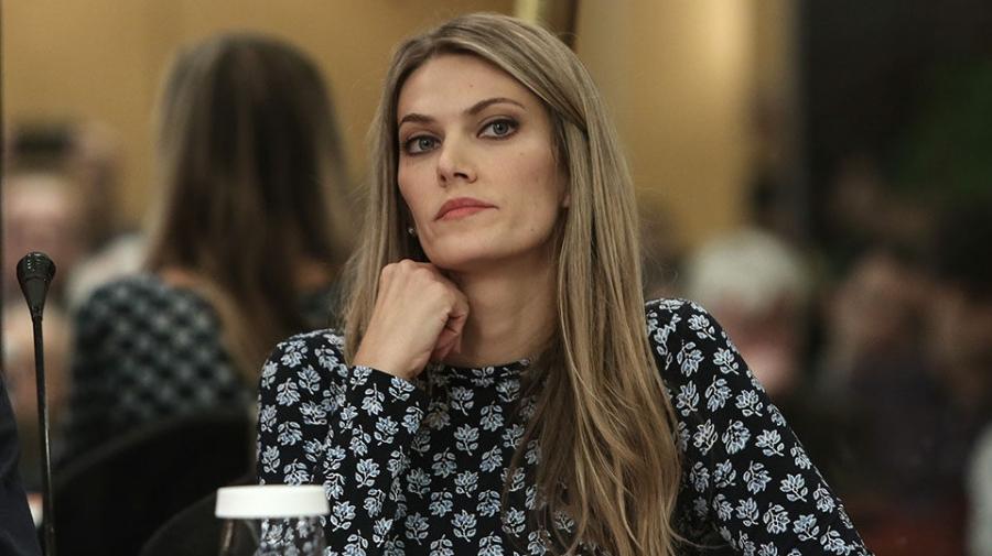 Εύα Καϊλή: Από τις ίντριγκες του ΠΑΣΟΚ στους γόνους εφοπλιστών, τα «άκυρα» από φαμίλιες καραβοκύρηδων και το ολέθριο τέλος