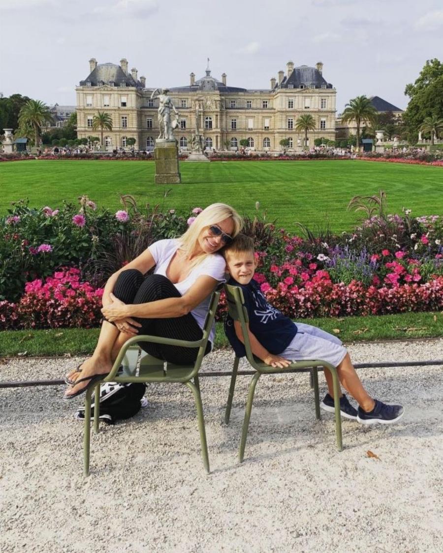 Τζένη Ιωακειμίδου: Η σταρ των ‘00s, οι μεγάλοι ρόλοι, η απόσυρση από την υποκριτική, η νέα ζωή στην Αμερική και η όμορφη οικογένεια της