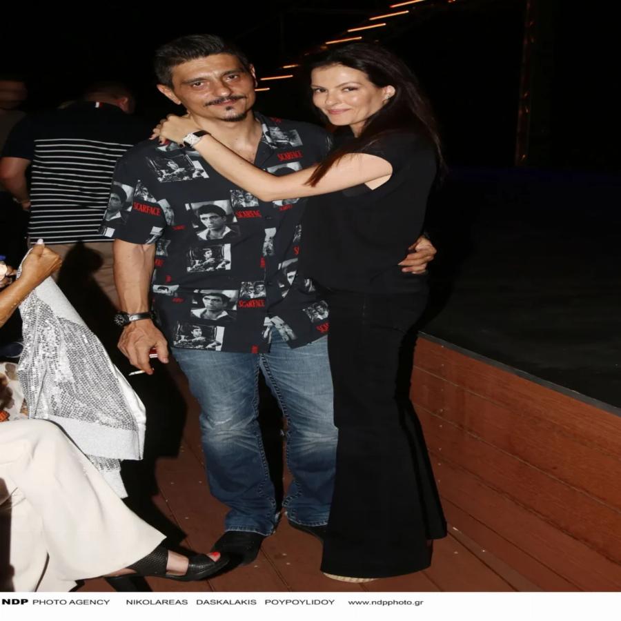 Μελαχρινή κούκλα και μητέρα 2 παιδιών: Αυτή είναι η σύζυγος του Δημήτρη Γιαννακόπουλου, μοιάζει με μοντέλο