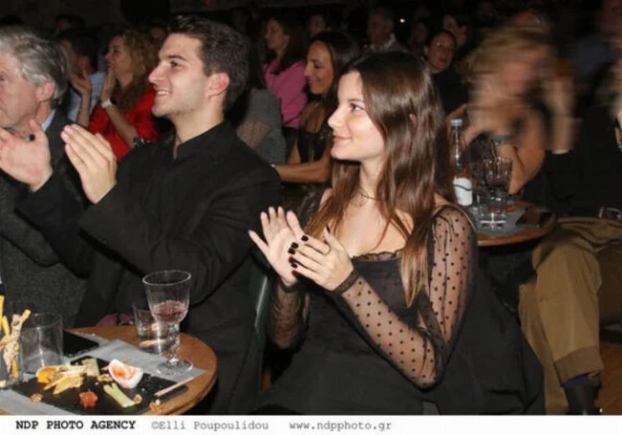 Τράβηξε όλα τα βλέμματα πάνω της: Η Νατάσα Παζαΐτη, μαγνήτισε τα βλέμματα σε βραδινή της έξοδο