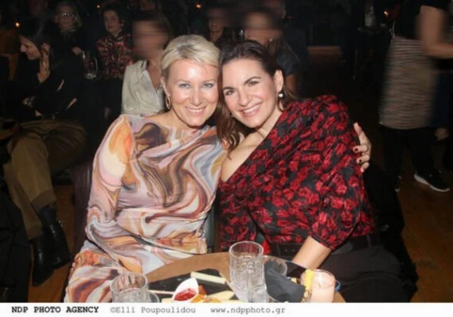 Τράβηξε όλα τα βλέμματα πάνω της: Η Νατάσα Παζαΐτη, μαγνήτισε τα βλέμματα σε βραδινή της έξοδο