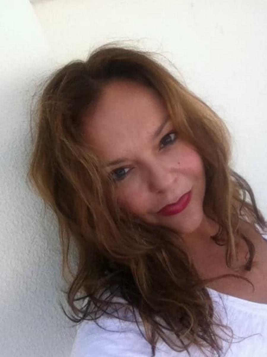 Δεν θα την αναγνώριζε ούτε ο Μπέζος: Η Βούλα από της «Ελλάδος τα παιδιά» έχει γίνει άλλος άνθρωπος