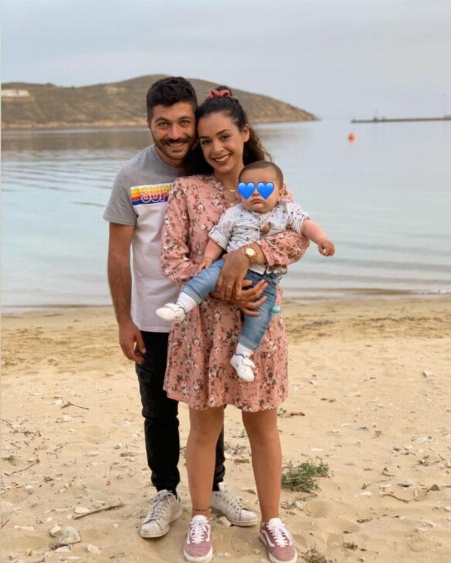 Καστανή κούκλα με μακριά μαλλιά: Αυτή είναι η σύντροφος του Άρη Τσάπη και μητέρα του παιδιού του που θα μπορούσε να είναι μοντέλο