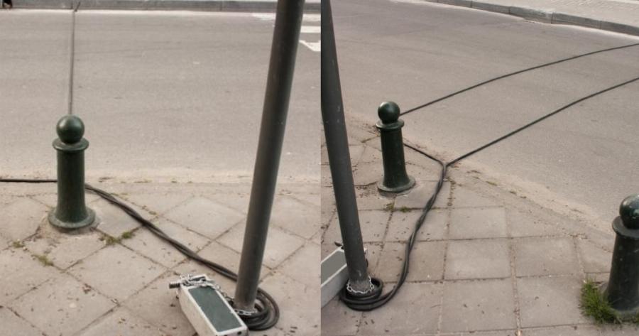 Έχουν γεμίσει οι δρόμοι της Αθήνας: Τι είναι αυτά τα μαύρα καλώδια που μοιάζουν με εμπόδια στο δρόμο