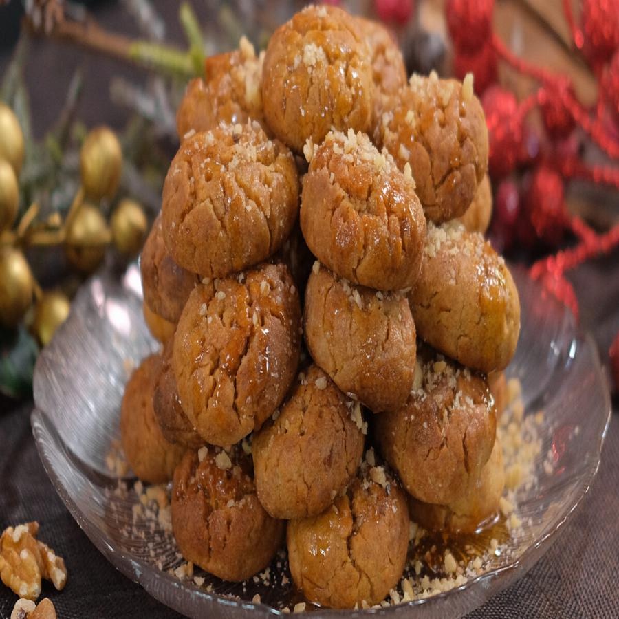 Η πιο γλυκιά απόλαυση: Τα 5 μαγαζιά της Αθήνας για να φας τα πιο λαχταριστά μελομακάρονα