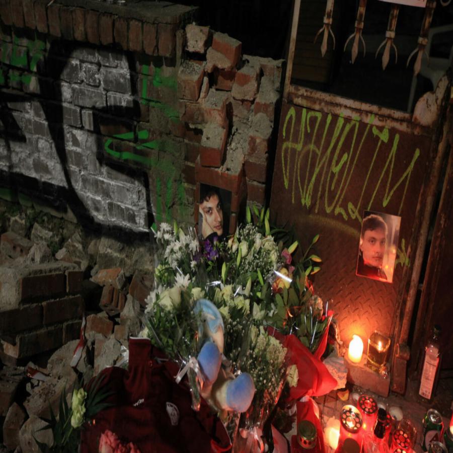 «Δεν σε ξεχνάμε ποτέ»: Συγκίνηση για τον τοίχο καλοσύνης στη Λάρισα, στο σημείο που πέθανε ο αδικοχαμένος φοιτητής